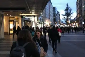 Livre de Gabriel Zucman censuré dans le métro et les gares SNCF